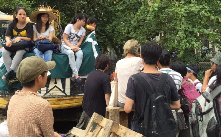 Protesters having a meeting at Ma Shi Po.