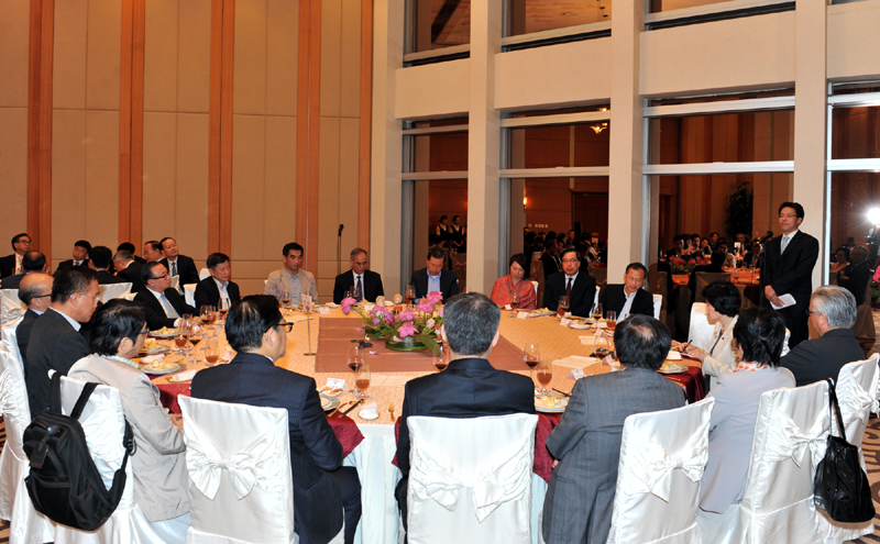 Pro-Beijing legislators during the "tea gathering" .