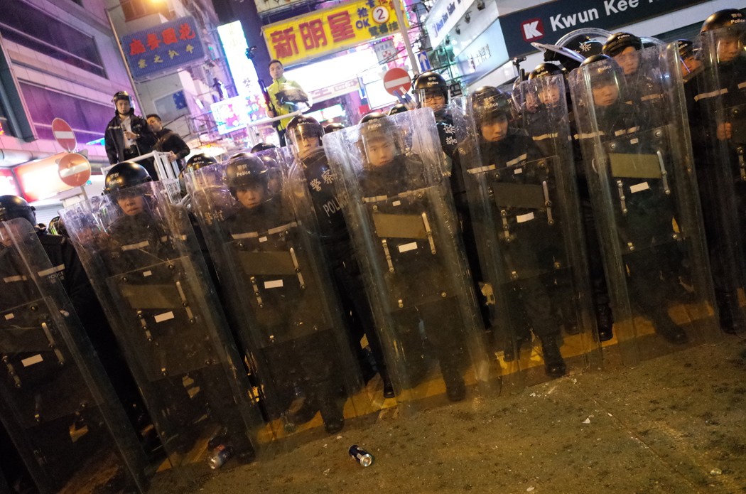 Police at the Mong Kok protest. File Photo: Kris Cheng, HKFP.