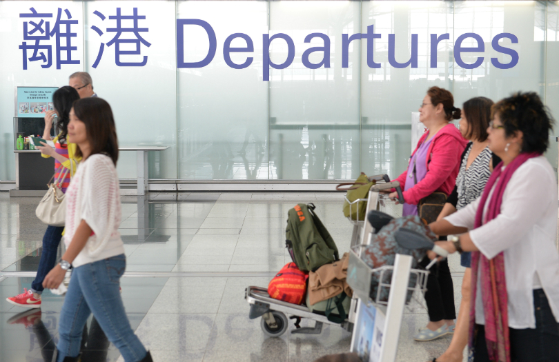 airport-terminal-people-passenger-departure-2