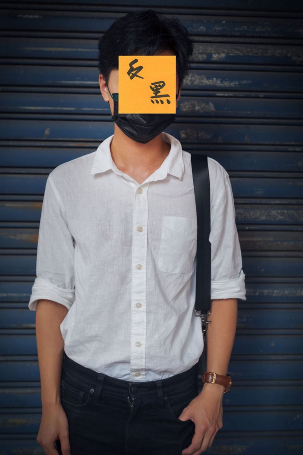 Hong Kong protesters movement without face sticker notes