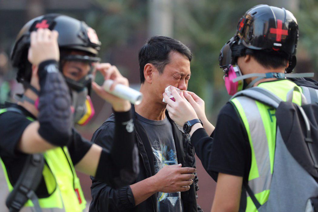 Hung Hom Tsim Sha Tsui protest China extradition pro-democracy "December 1" tear gas Salisbury Garden