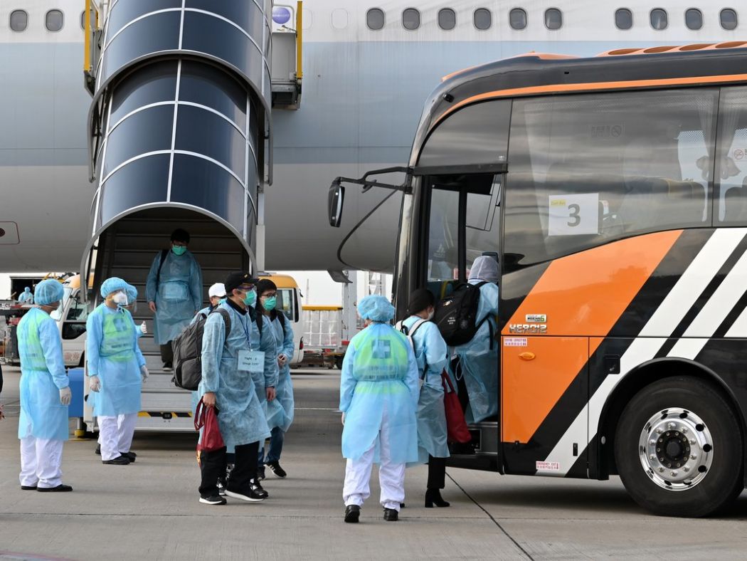 Hubei stranded citizens chartered flight