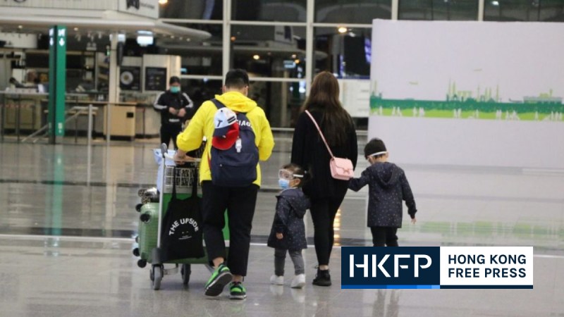 hong kong airport travellers