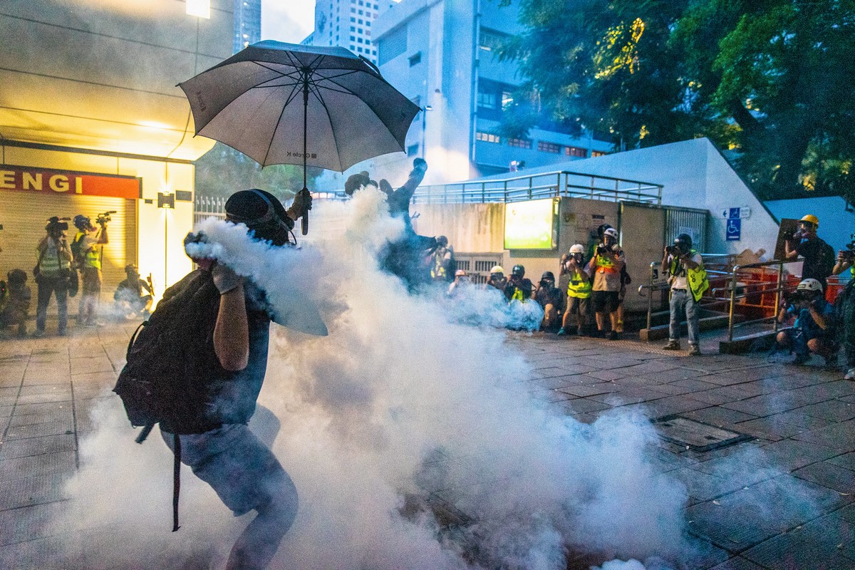 Protest Tsim Sha Tsui police station August 11, 2019 tear has