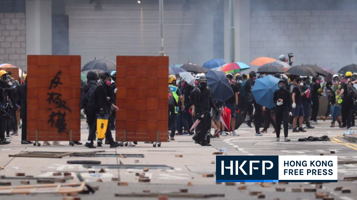 2 convicted of rioting in Admiralty during 2019 Hong Kong protest, including 1 minor