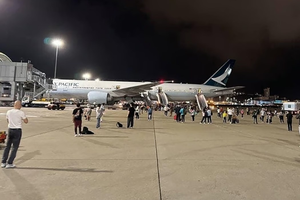 11 han sido hospitalizados porque un vuelo de Cathay Pacific fue abortado de despegar en el Aeropuerto Internacional de Hong Kong