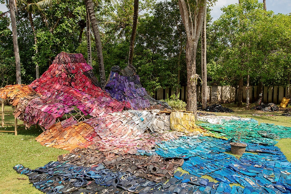 installation created from marine waste by Liina Klauss