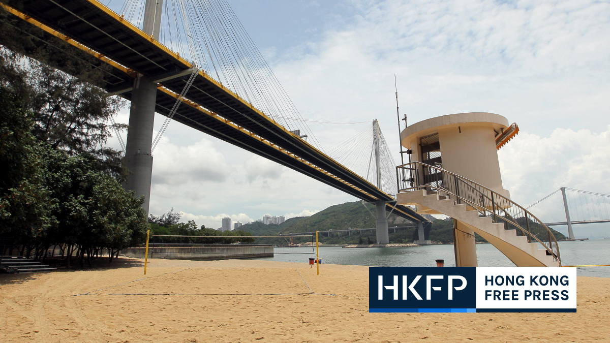 2 suspected cocaine hauls worth HK$27 million found on Hong Kong beaches in 6 days